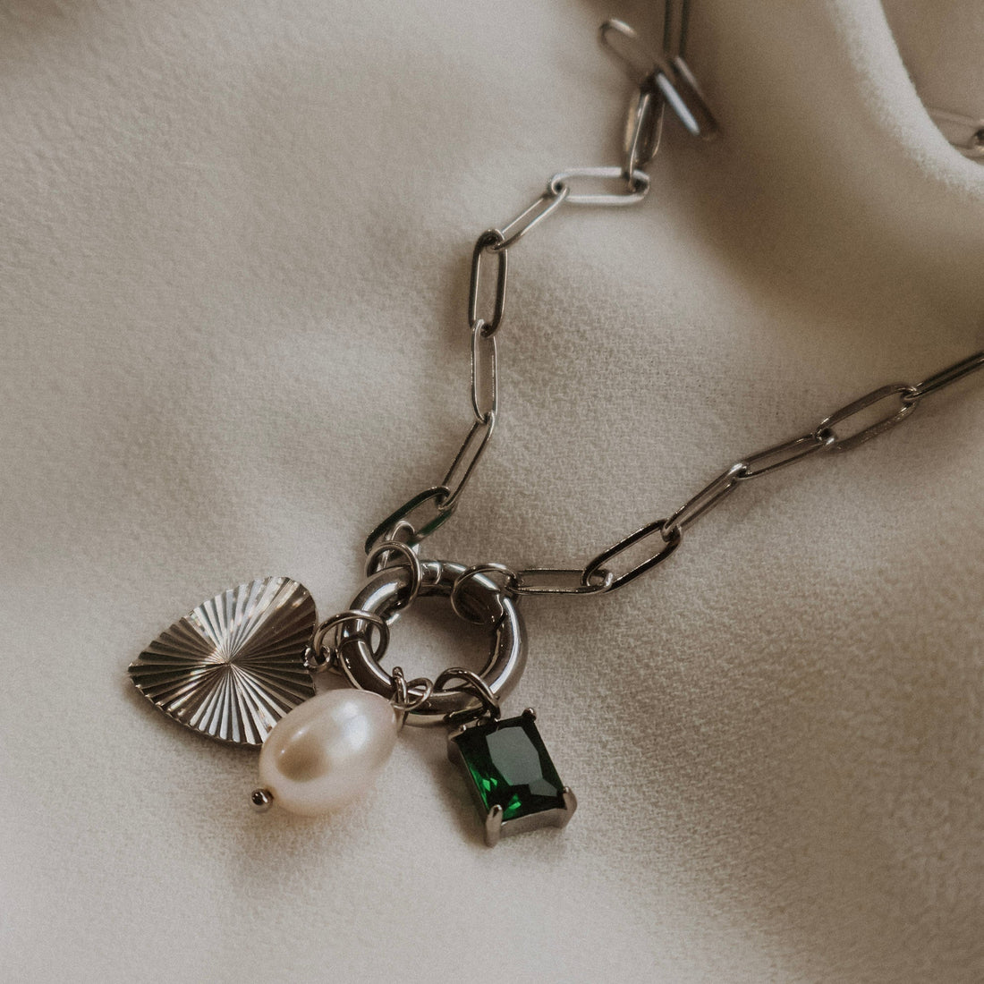 Ivy Charm