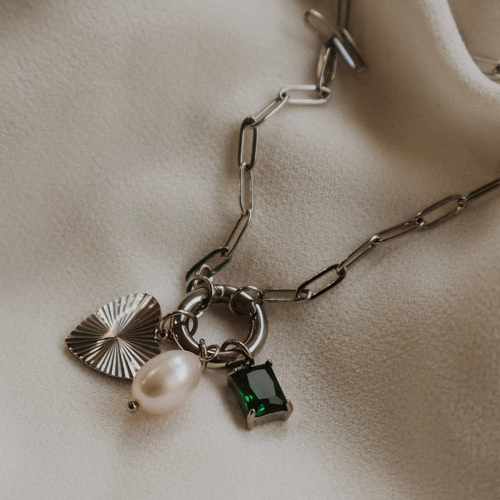 Ivy Charm