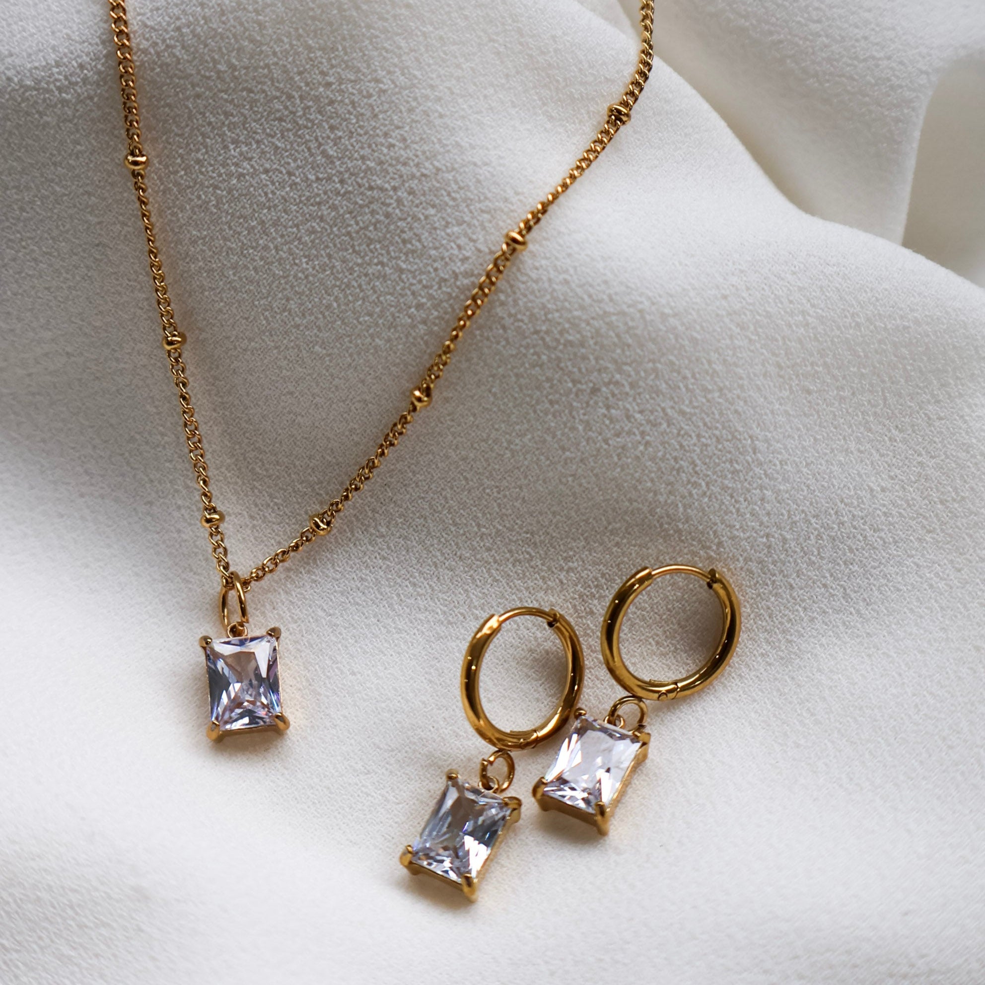 Ivy Hoop and Necklace Bundle