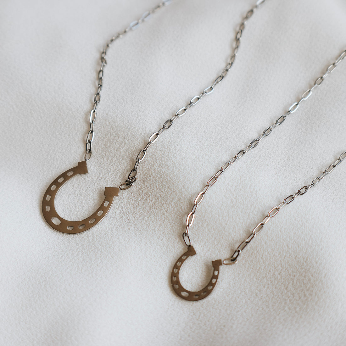 Large Horse Shoe Necklace