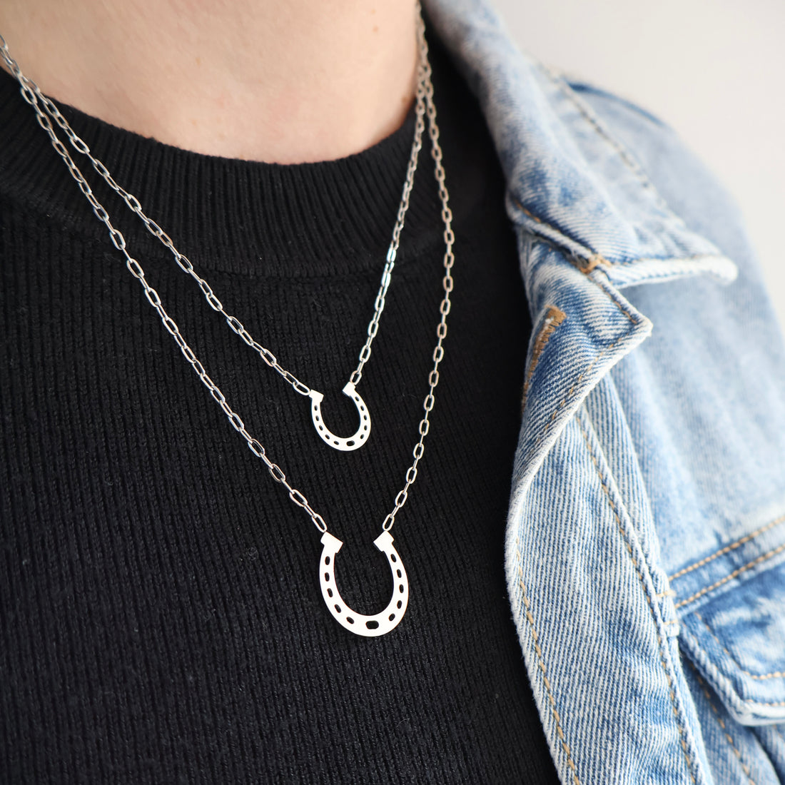 Large Horse Shoe Necklace