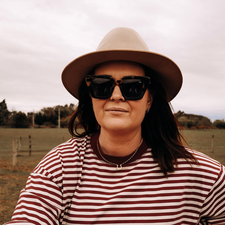 Small Horse Shoe Necklace