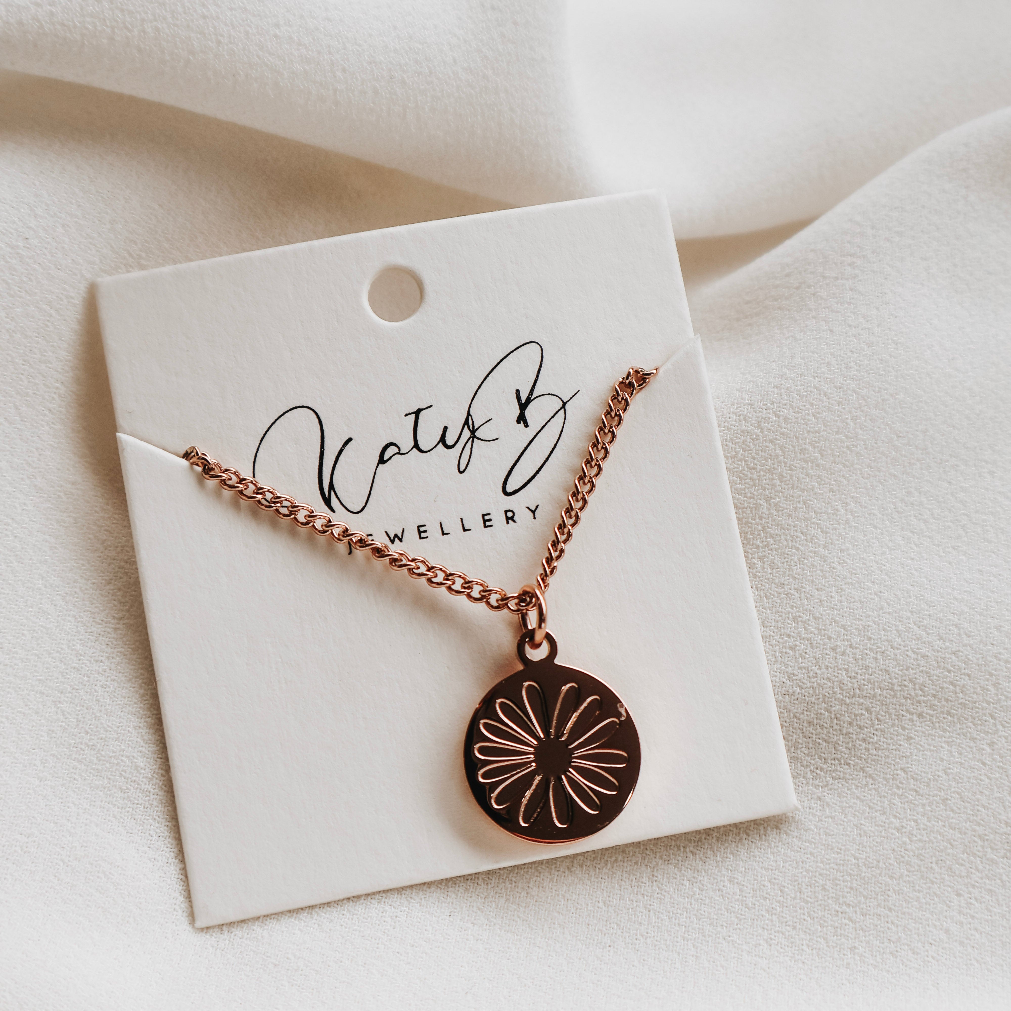 Rose Gold Circle Daisy Necklace