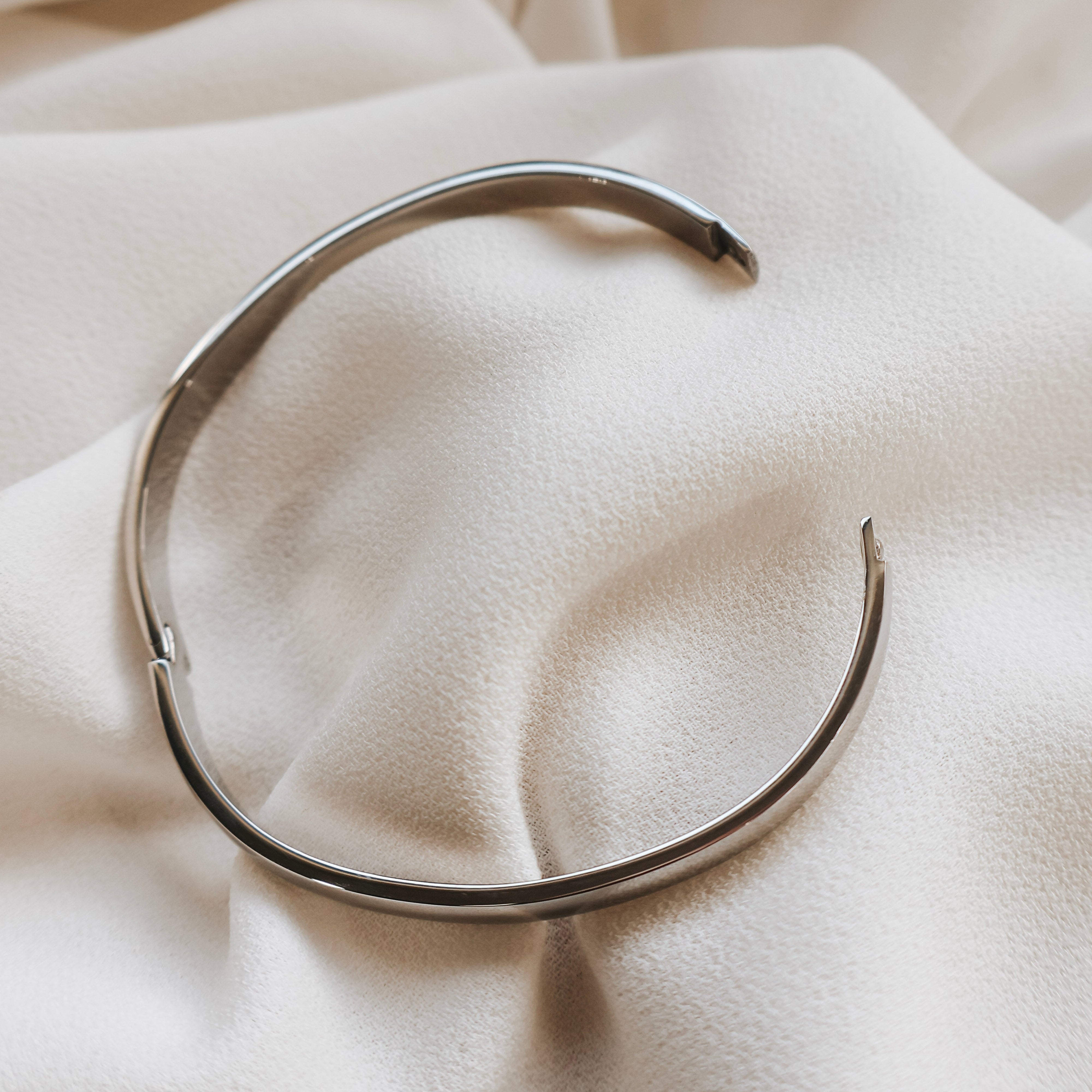 6mm Oval Bangle (wider)