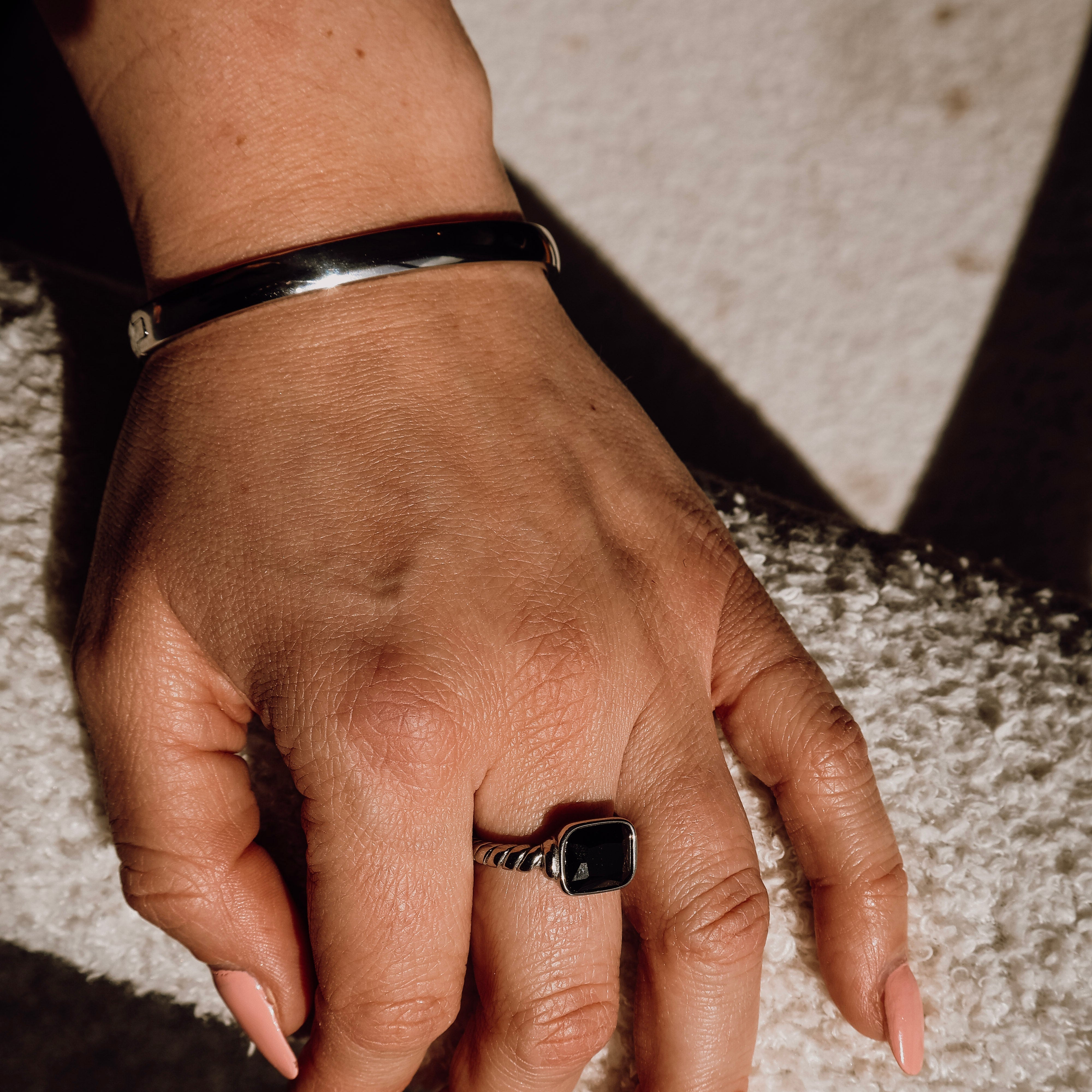 6mm Oval Bangle (wider)